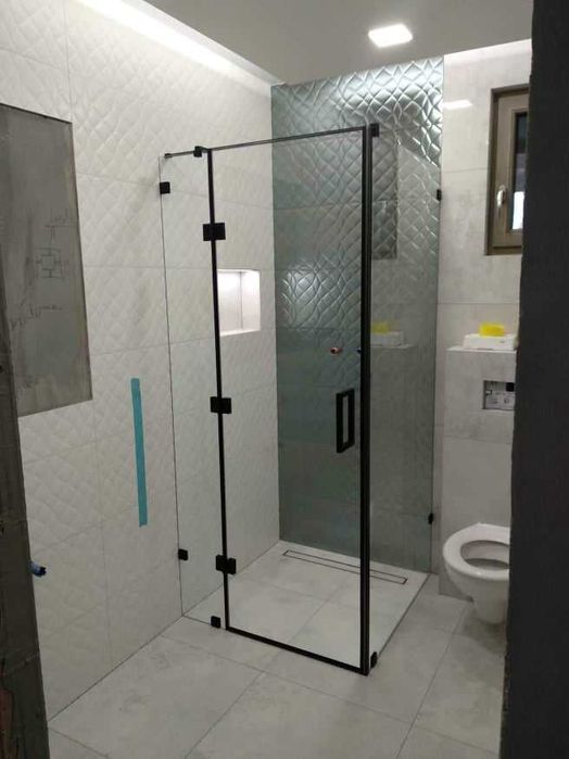 Szklarz - lustra na wymiar , szkło do kuchni , kabiny prysznicowe