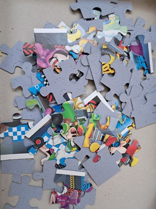 Duże pudełko puzzle 30 + memo + domino