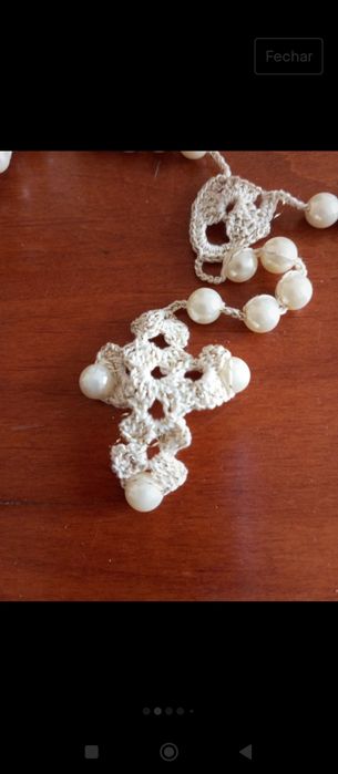 Terço em pérolas a renda com bolsa de renda