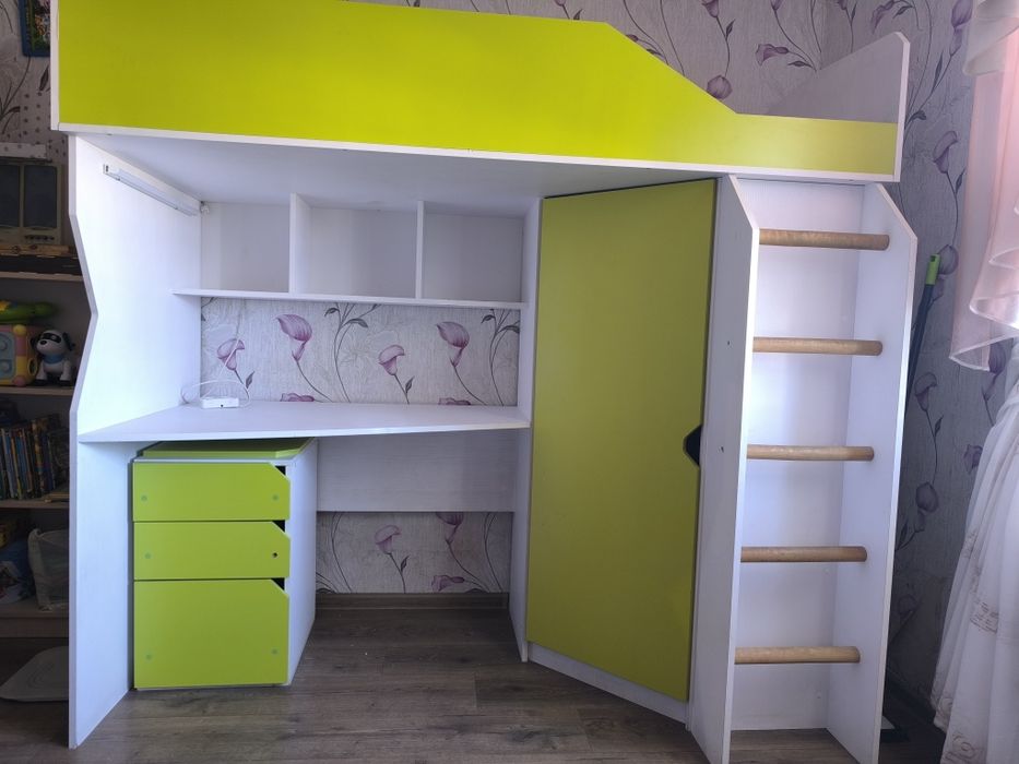Продам ліжко-горище для підлітка