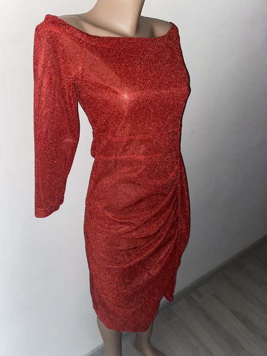 Платье праздничное