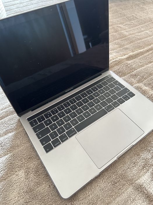 Macbook Pro 13’ touchbar 2016