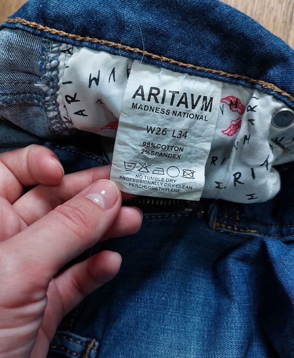 Джинси жіночі фірми ARITAVM