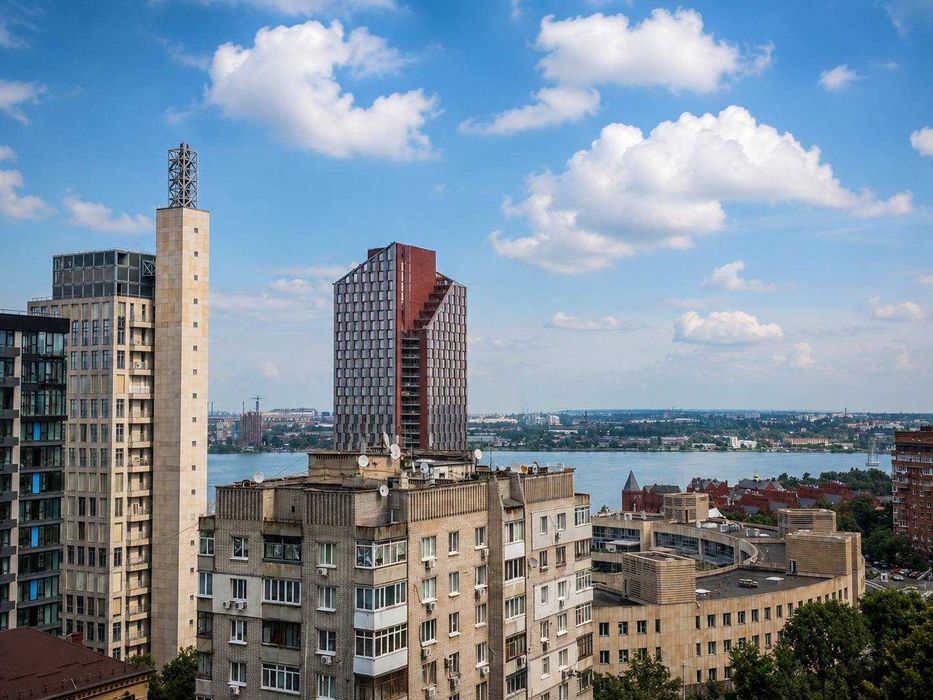 Квартира 75 м² ЖК «Новодворянський»  Панорамні вікна Видова тераса