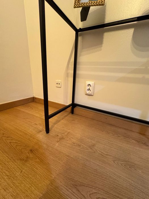 Vittsjo consola aparador secretaria ikea - tampo de vidro impecável