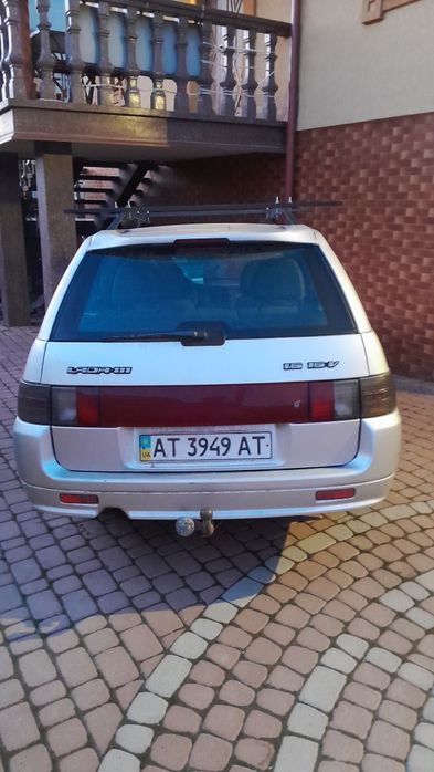 Автомобіль ВАЗ 2111