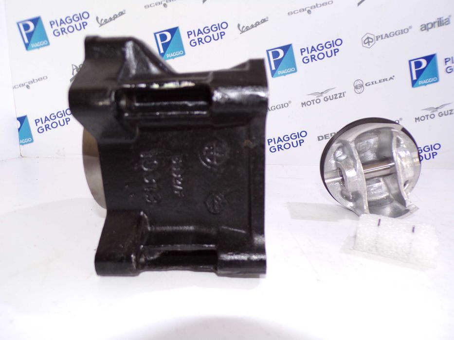 Komplet Cylinder + Tłok  Vespa GTS Piaggio MP3 Aprilia SR 300cc NOWY!