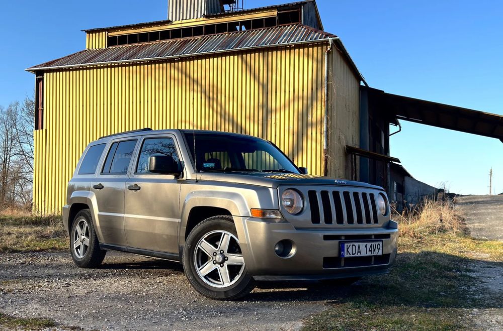 Jeep Patriot POATRIOT LIMITED - navi - kamera cofania - tempomat