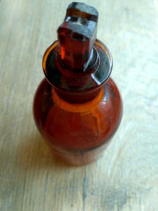 Пляшечка скляна. вінтаж