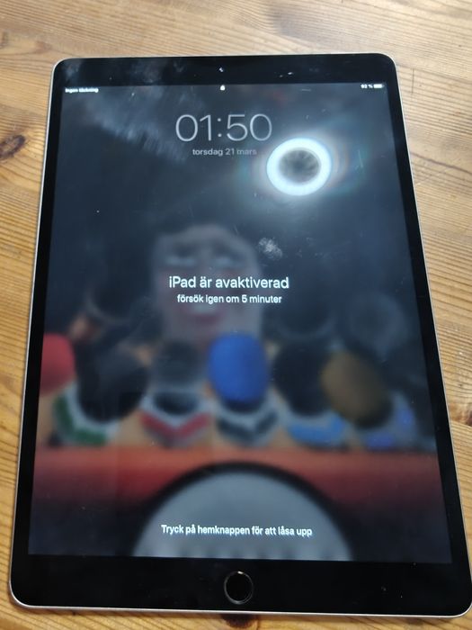 A1709 без зарядного