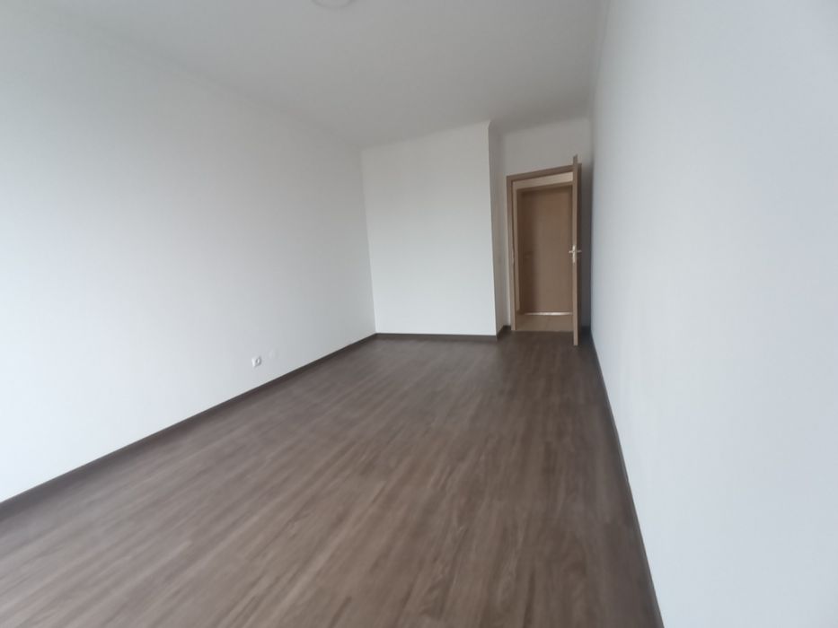 Apartamento T3 central,  Com garagem