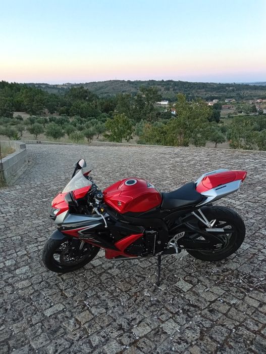 Moto Suzuki Gsx-r 600 K8