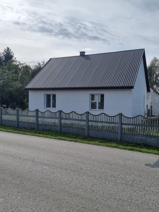 Dom wraz z dużą działką i budynkami gospodarczymi