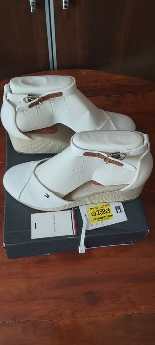 Tomy Hilfiger Sandały 38