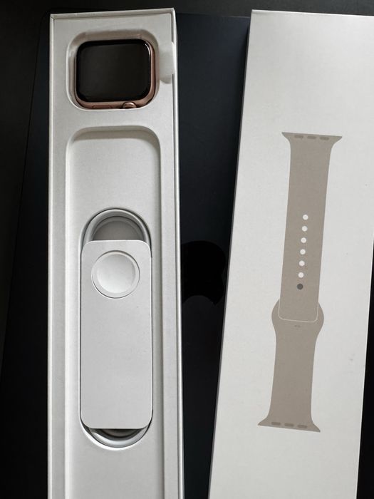 Apple Watch SE 44 mm Gold