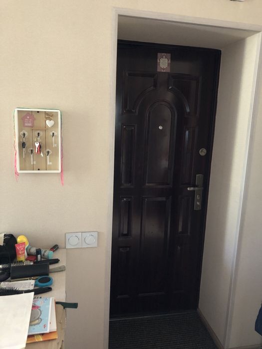 Продам 3-х комнатную квартиру в р-не восьмиквартирная