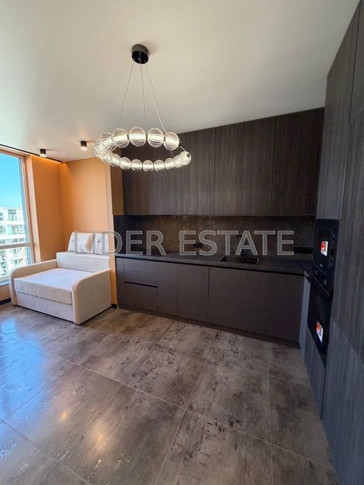 Продам 1,5 кімн. квартиру 43 м² у ЖК KRONA house, Ужгород, 9/9 пов. Забронюй зараз!