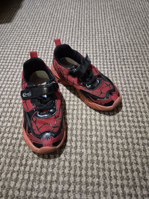 Кросівки на весну для хлопчика розмір 31