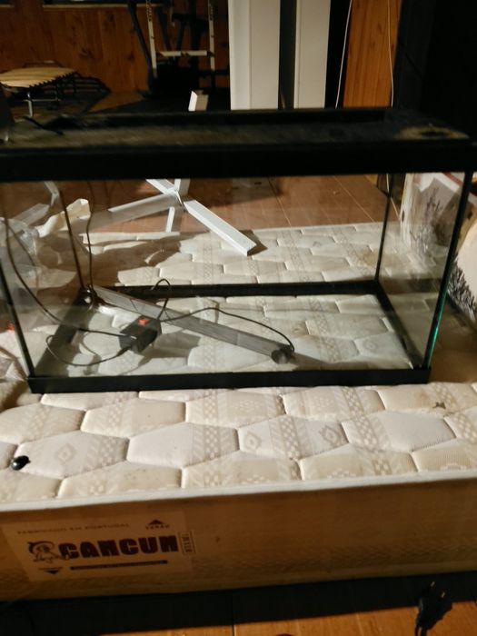 Aquario  com pouco uso