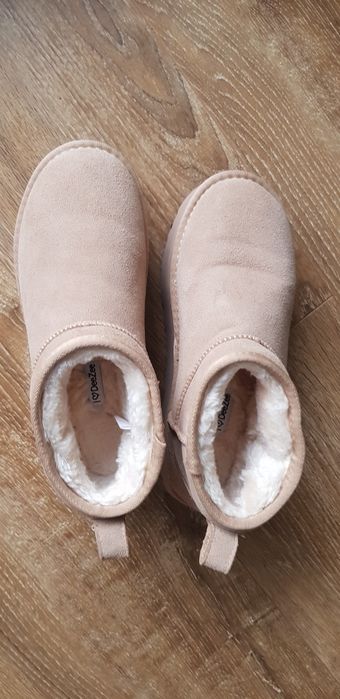Buty  UGG w rozmiarze 37, makri Deezee
