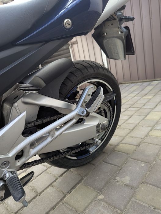 Сузукі gsr 600 Свіжий