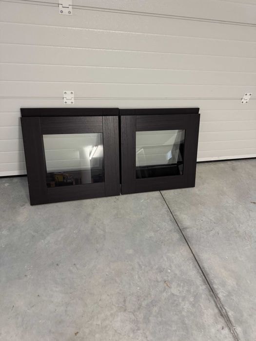 Portas IKEA Besta em vidro e madeira