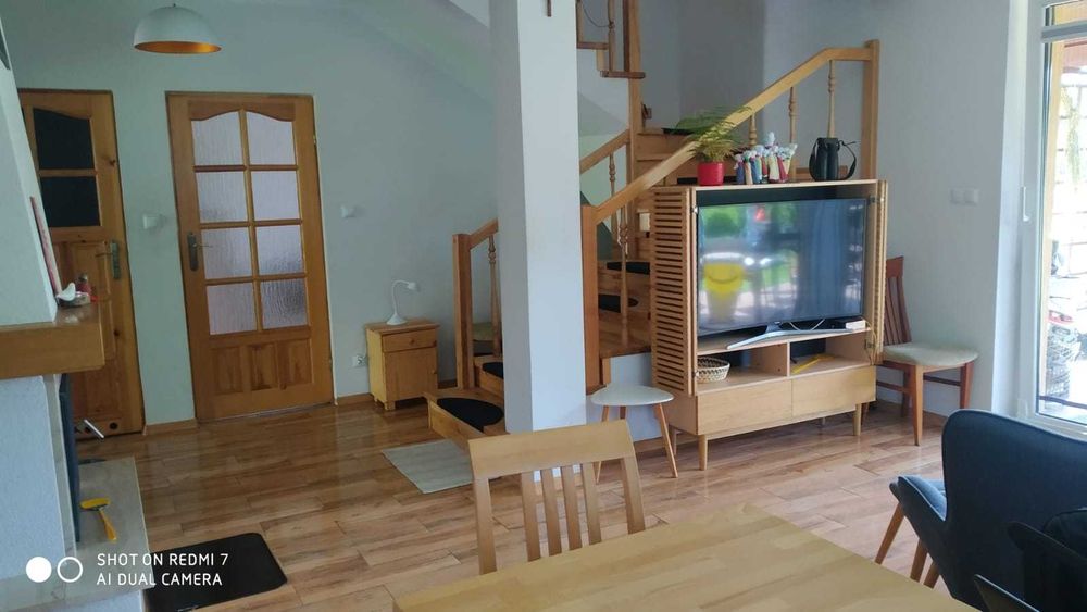 Dom nad jeziorem w 1 linii zabudowy, łódka, pomost z linią brzegową