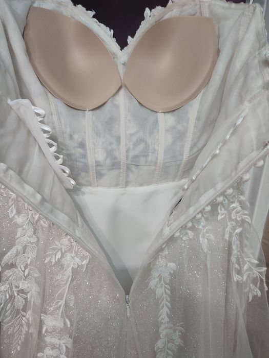 Suknia ślubna hiszpanka 38