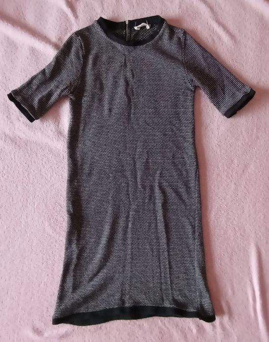 Віддам жіночий одяг