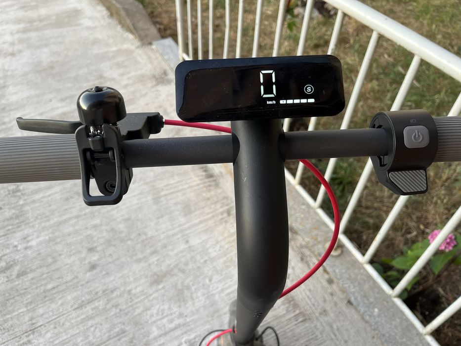 Trotinete navee v25