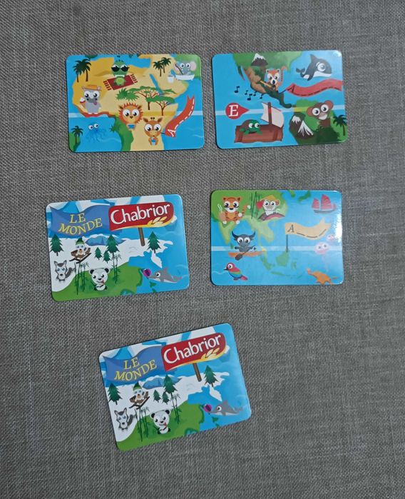 Item com várias coleções de cromos...