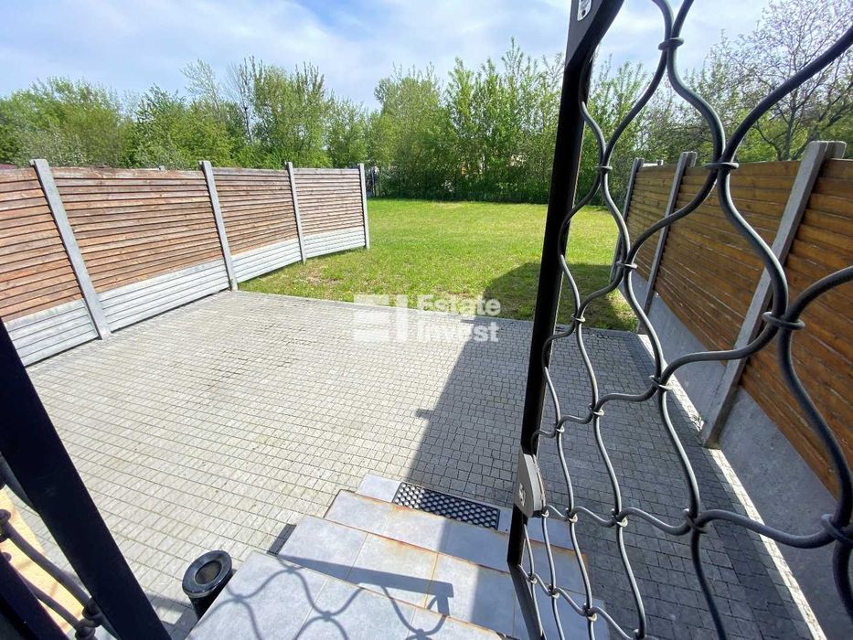 Продам таунхаус за адресою: пров. Дунаєвського, 1Б