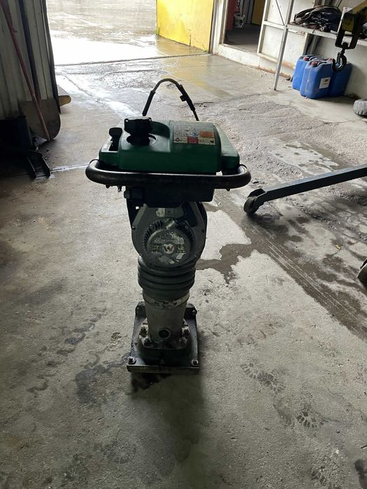 Saltitão compactador Wacker BS60-2