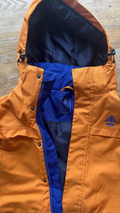 Casaco de neve tamanho M + 2 luvas