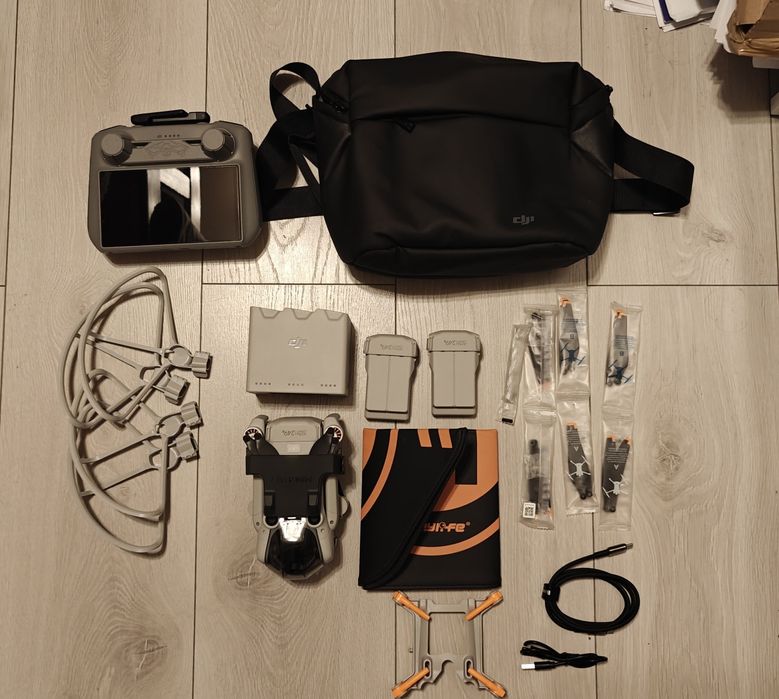 DJI mini 4 pro zestaw  Fly  More Combo + akcesoria