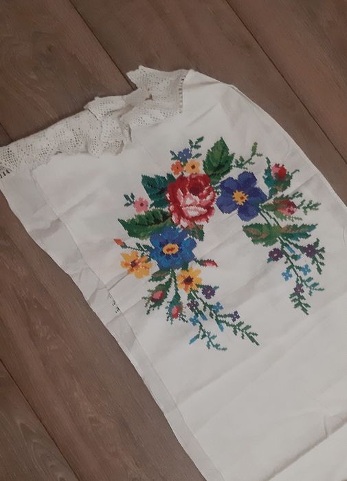 Український вишитий рушник