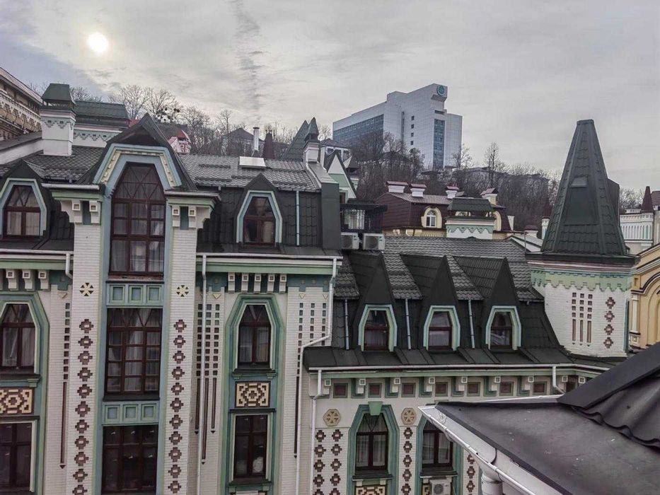 Продаж 2-х кімнатної Квартири на Воздвиженській 14.
