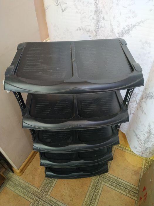 Пластикова полиця для взуття. Етажерка для взуття