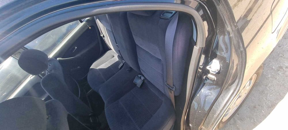 Para peças Honda Civic VI Fastback 1.4i ano 2000