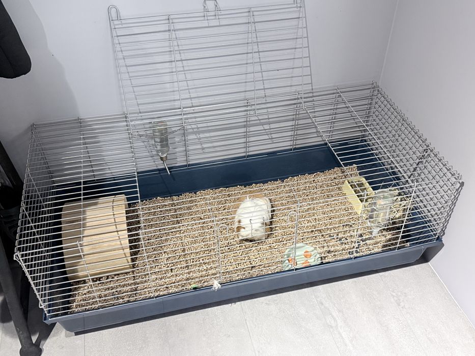 Sprzedam klatkę (120 × 55 cm).