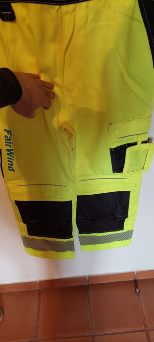 Jardineiras de Trabalho - novas