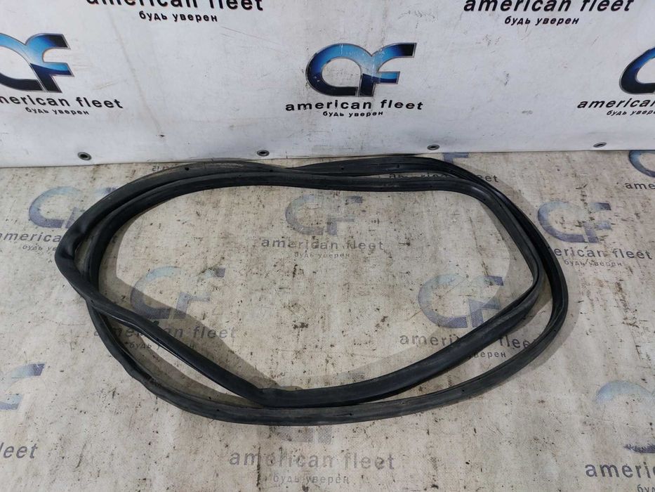 Chevrolet Cruze 16- Уплотнитель двери задний левый / Шевролет Круз