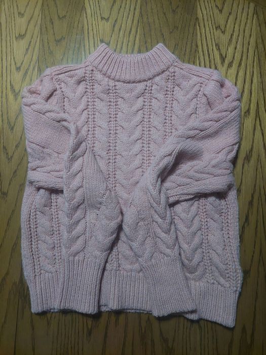 Sweter w różowym kolorze.  H&M.  Rozmiar M.