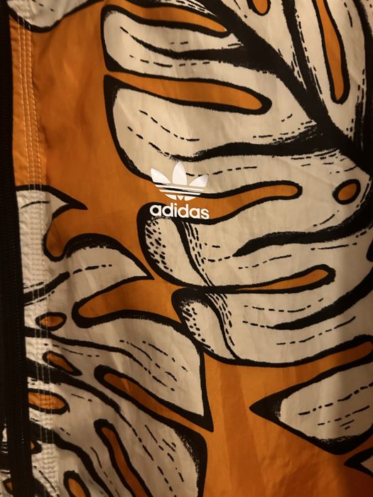 Casaco farm + Adidas