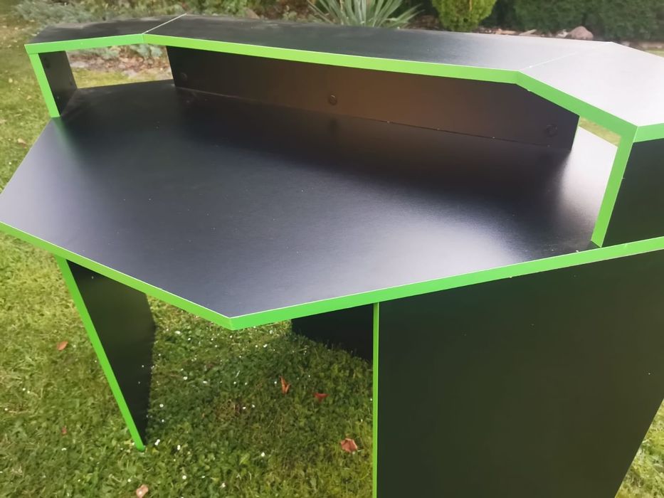 Sprzedam nowe biurko geimingowe czarne