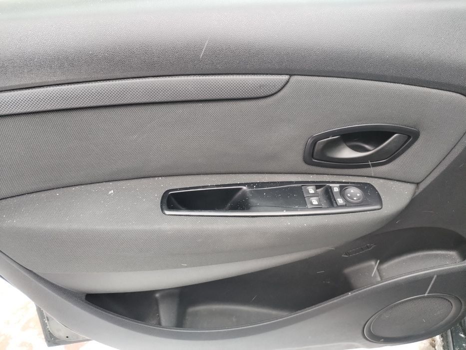 Renault Scenic 2011r.