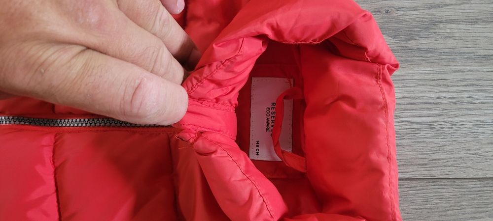 kamizelka Reserved 146 rozmiar kolor czerwony