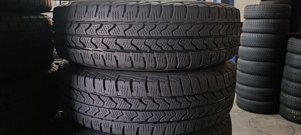 205/65 R16C 107/105T Goodyear UltraGrip cargo Зимові шини б/у Склад