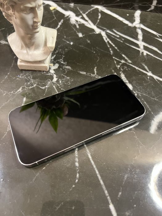 iPhone 13 pro 256 gb white neverlock