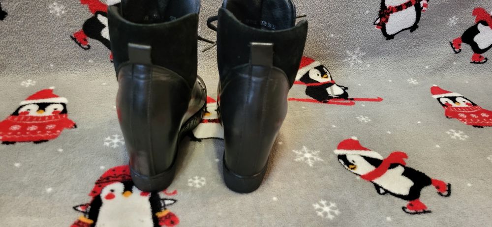 Skórzane botki damskie Carinii roz 39
